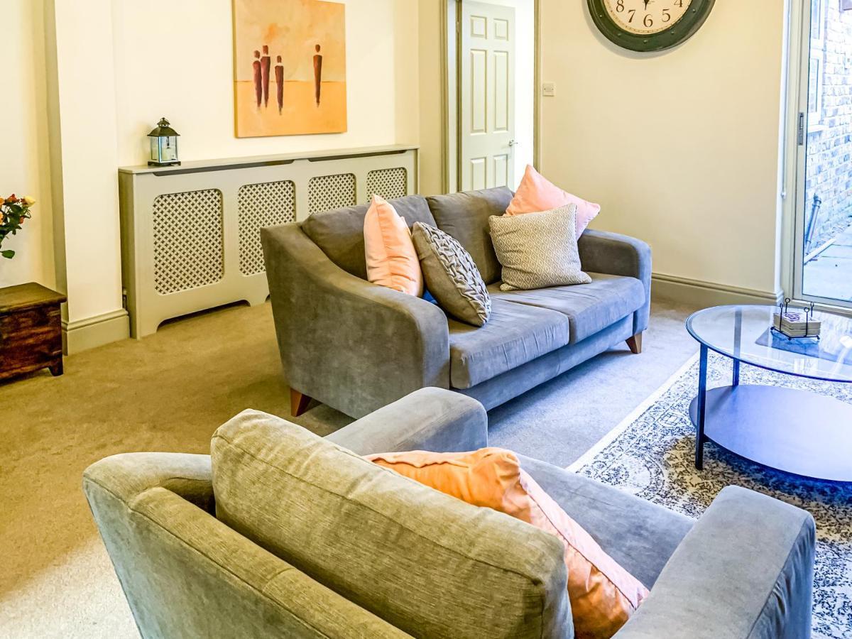 The Vines - Stunning Period Home With Free Parking York Eksteriør bilde