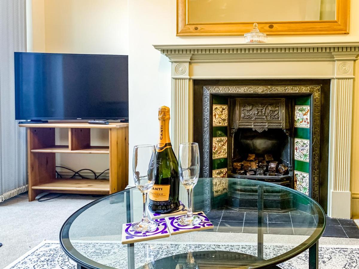 The Vines - Stunning Period Home With Free Parking York Eksteriør bilde