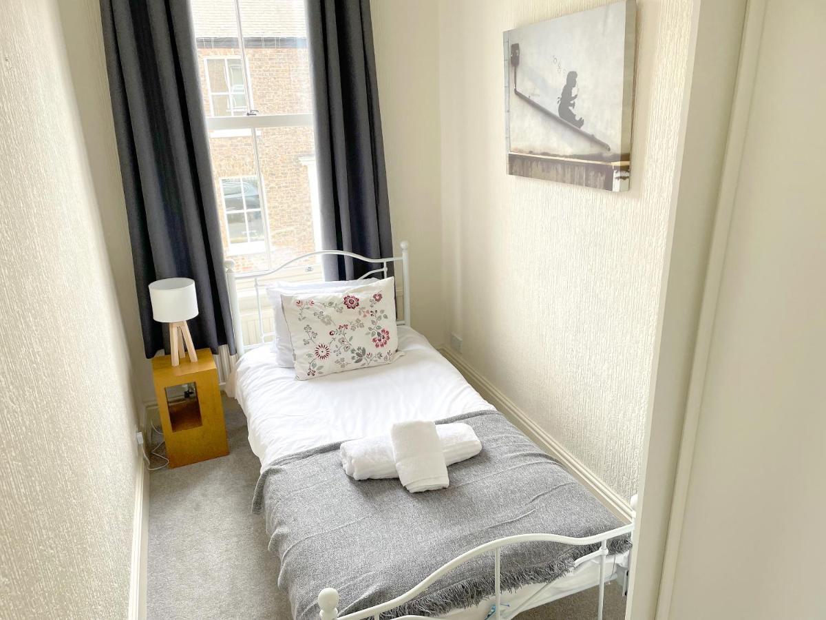 The Vines - Stunning Period Home With Free Parking York Eksteriør bilde
