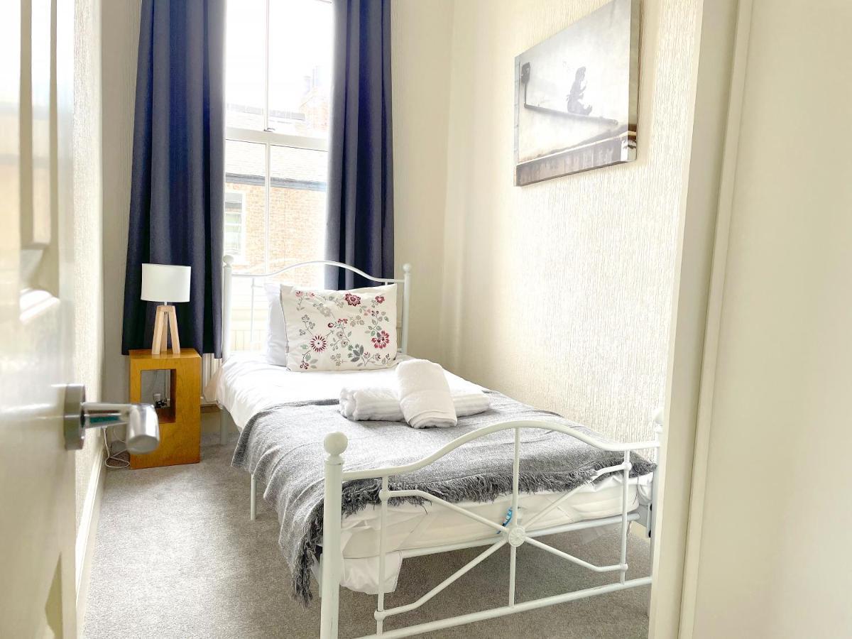 The Vines - Stunning Period Home With Free Parking York Eksteriør bilde